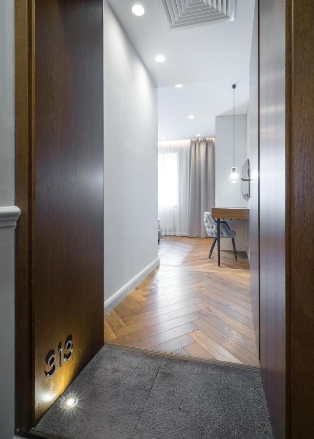 Budapest Eye- Boutique Suites, By Bqa المظهر الخارجي الصورة
