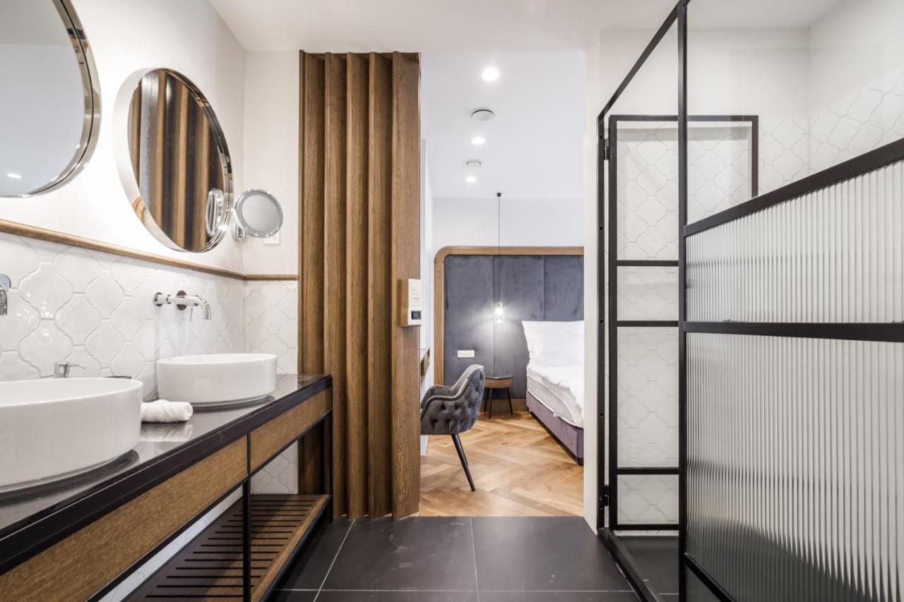 Budapest Eye- Boutique Suites, By Bqa المظهر الخارجي الصورة